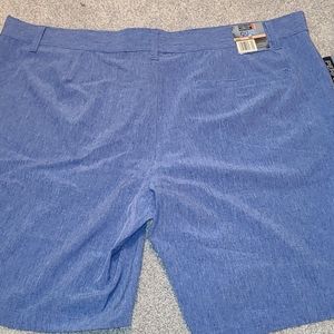 32 Degrees 9 inseam blue bright shorts